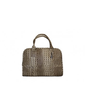 Very nice bag in soft calf leather with crocodile embossing